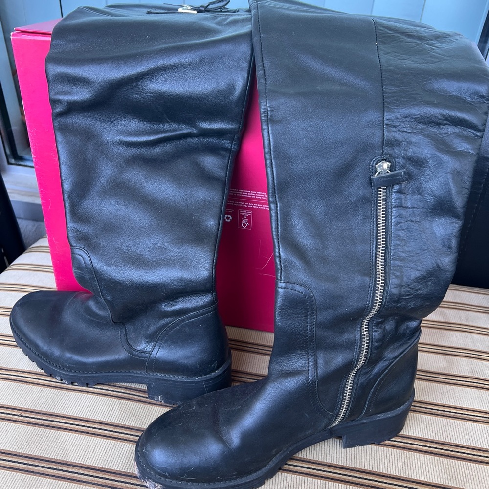 Chic Black Leather Tall Boots with Zipper